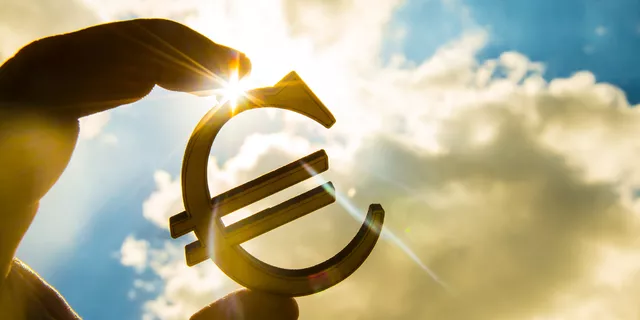 EUR/USD: euro in positive mood