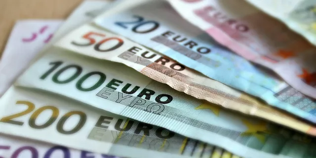 EUR/GBP: rebounded from maximums