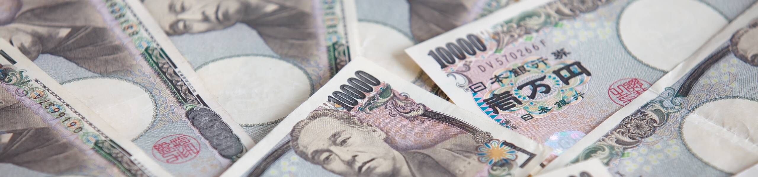 USD/JPY: upper 